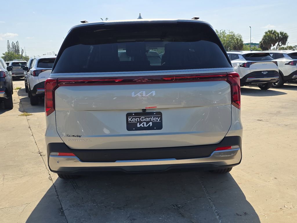 New 2026 Kia Carnival SX image 7