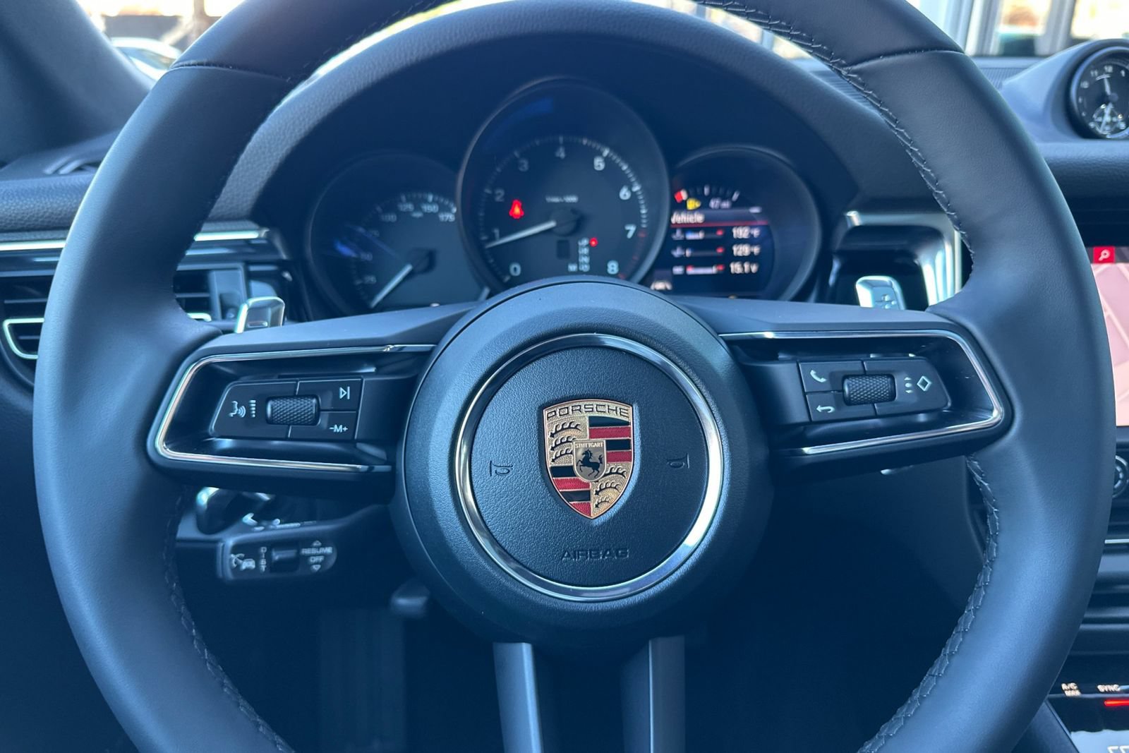 New 2026 Porsche Macan AWD/4WD image 29