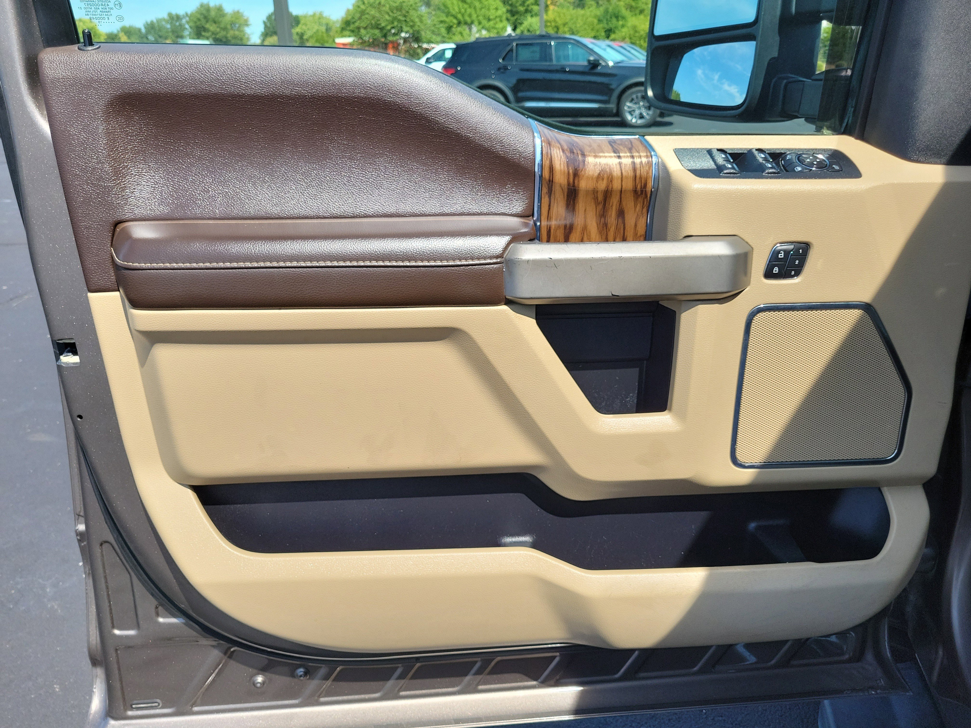 Used 2019 Ford F150 Lariat image 15