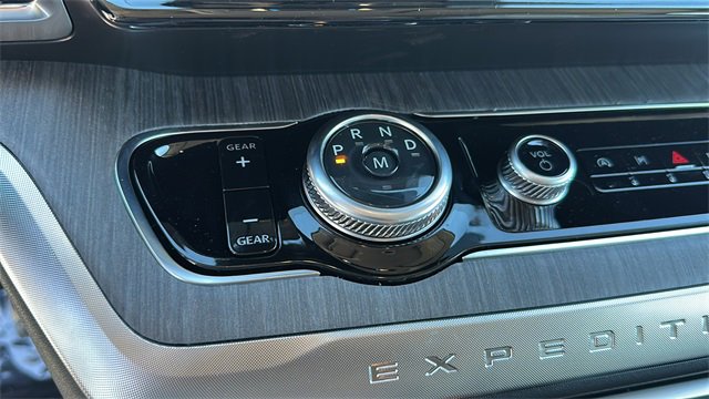 New 2025 Ford Expedition Max Platinum w/ Platinum Ultimate Package image 29