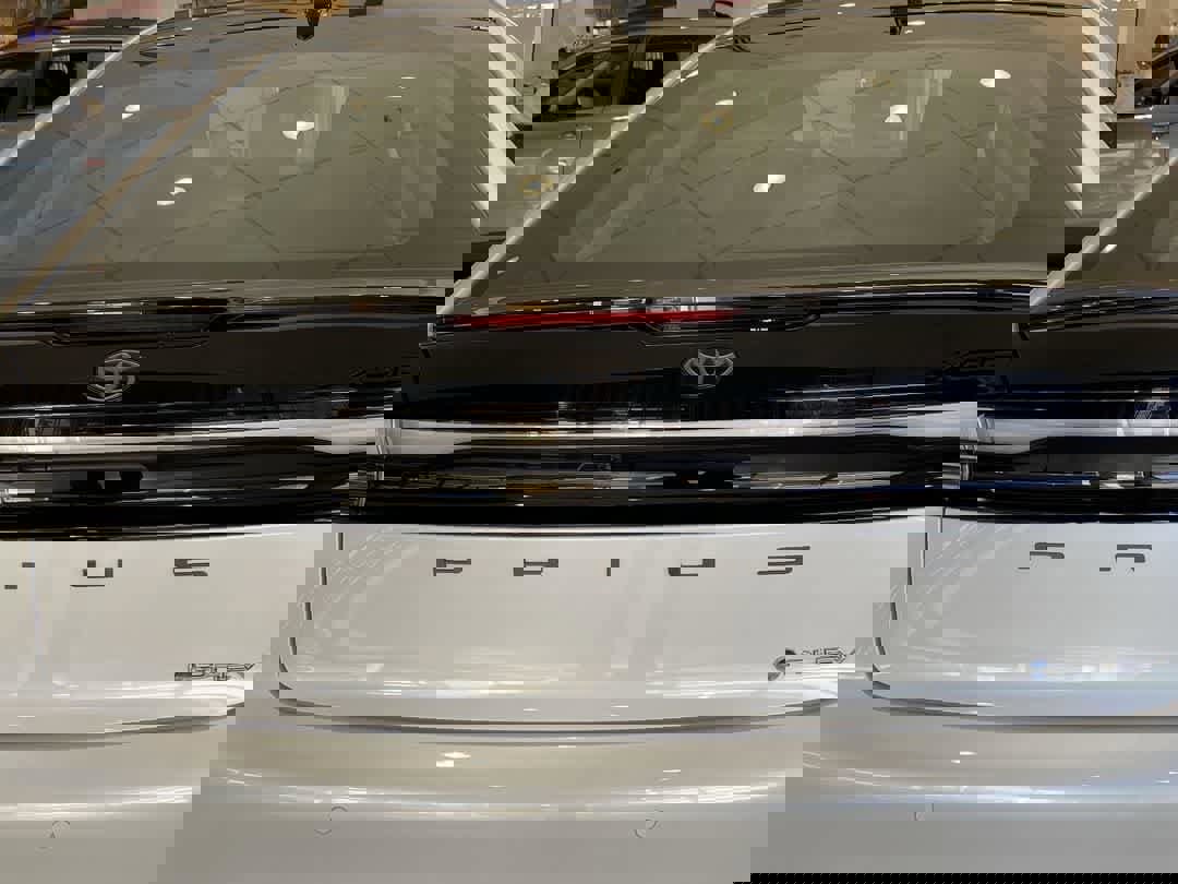 New 2026 Toyota Prius Plug-In Hybrid image 5