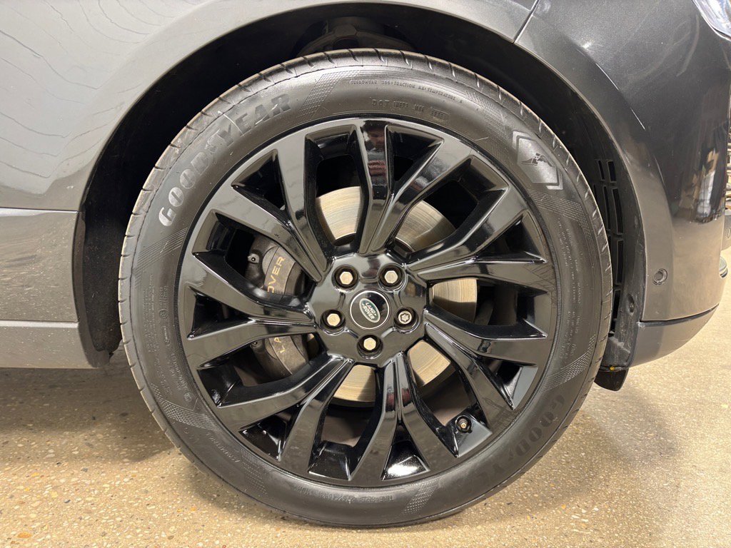 Used 2022 Land Rover Range Rover Westminster Edition image 11