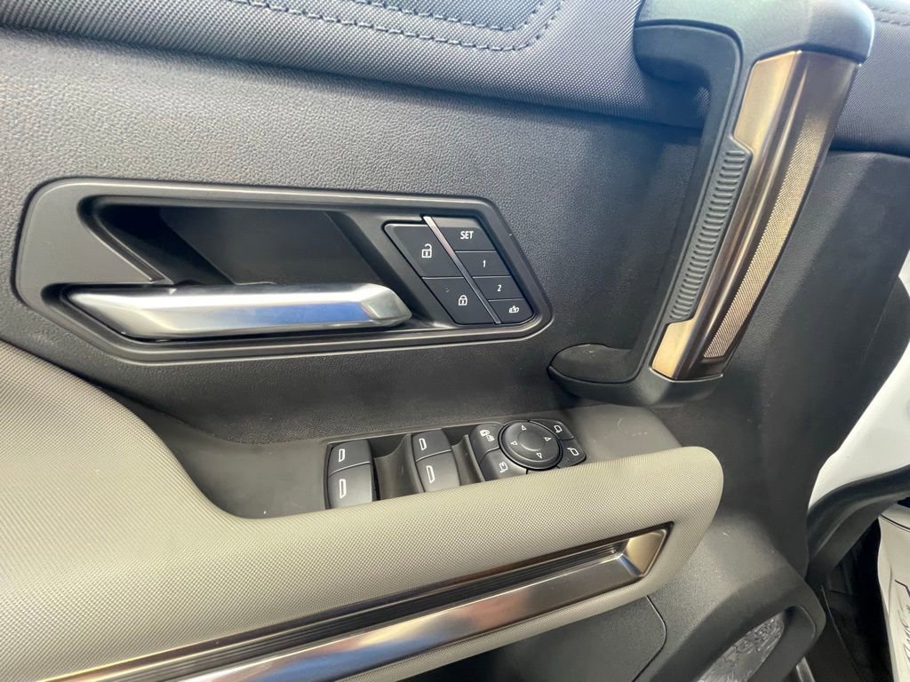 New 2025 GMC Hummer EV 3X AWD/4WD image 17