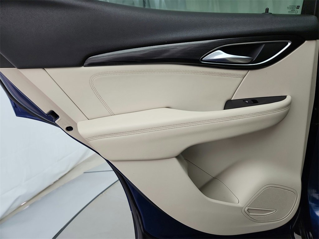 Used 2023 Buick Envision Preferred image 42