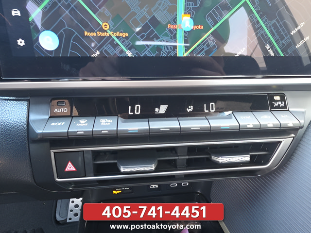 Used 2026 Toyota Camry SE w/ Multimedia Upgrade Package AWD/4WD image 19