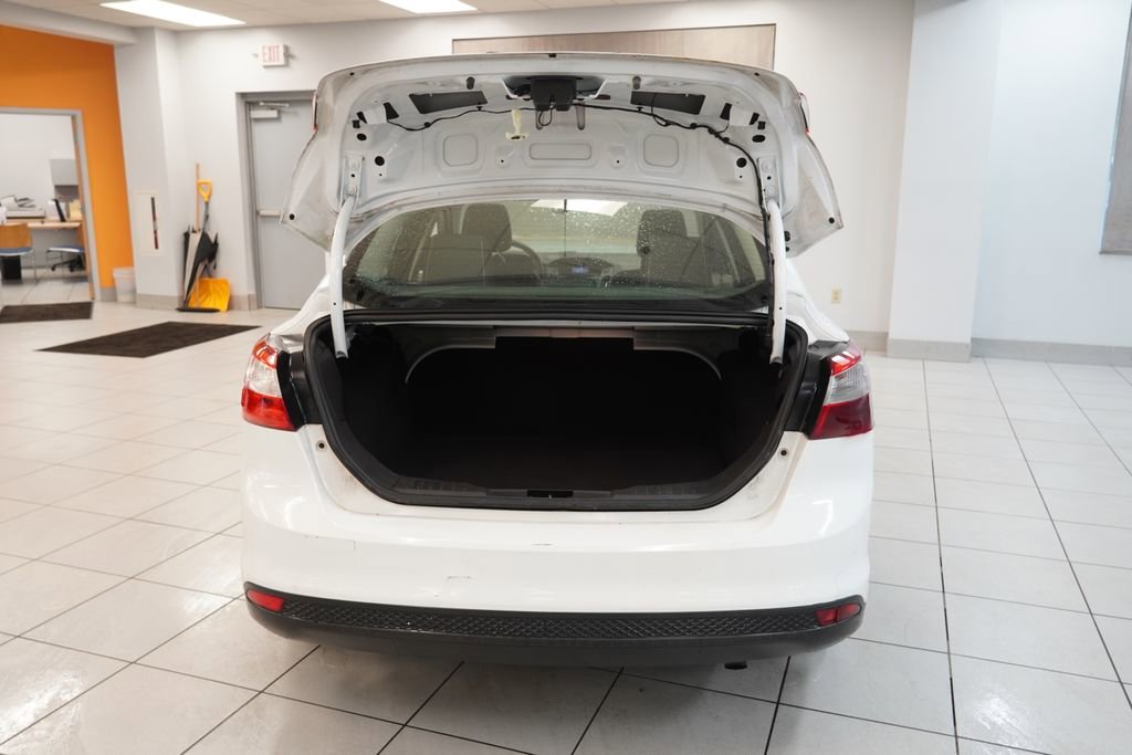Used 2012 Ford Focus S FWD image 9