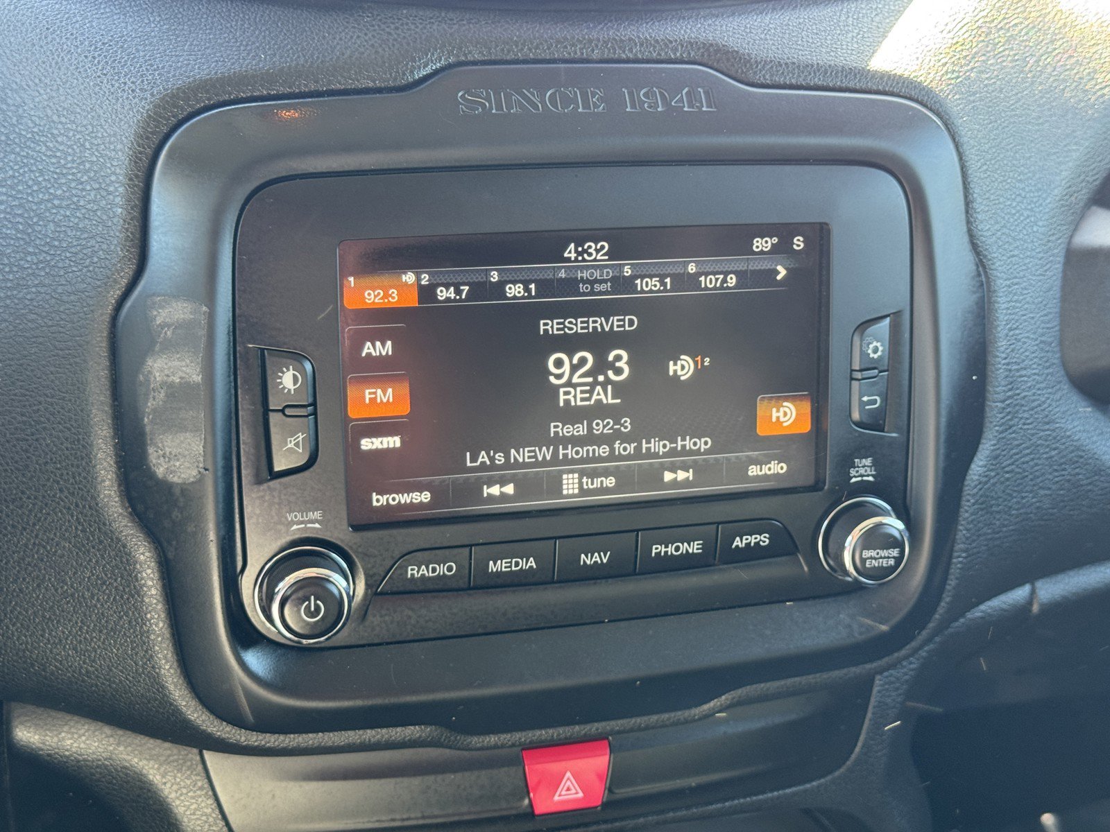 Used 2016 Jeep Renegade Latitude image 19