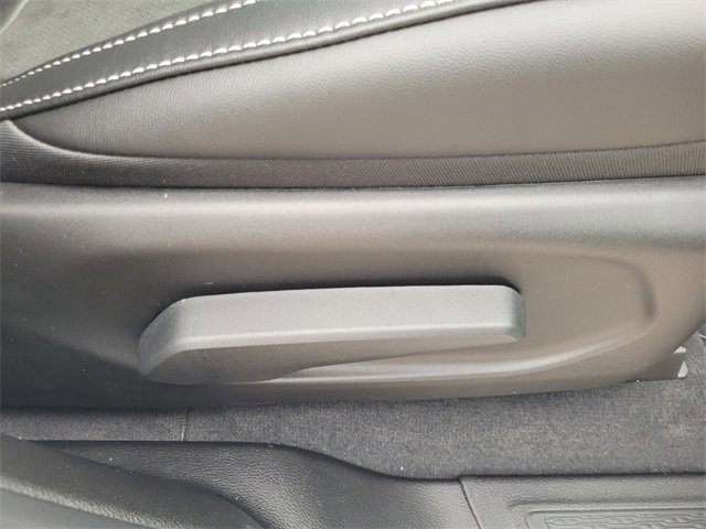 New 2025 Jeep Grand Cherokee Altitude image 16