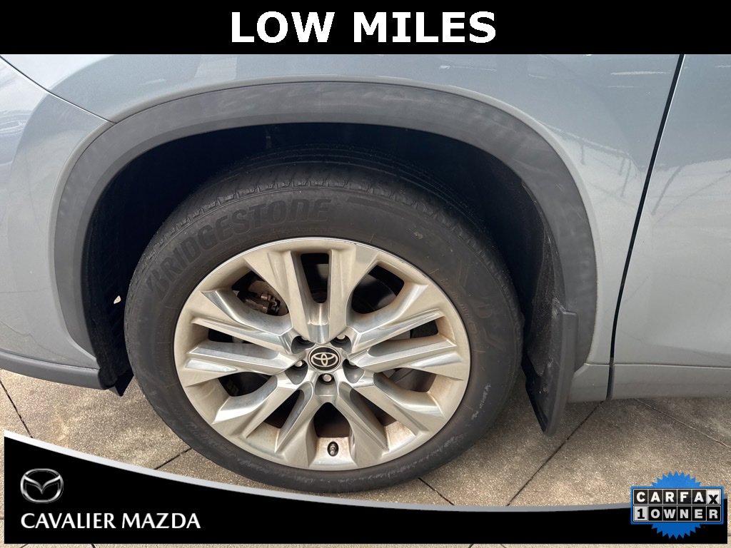 Used 2022 Toyota Highlander Limited image 14