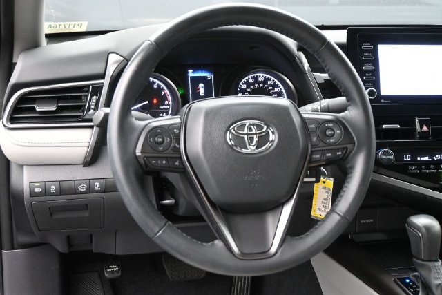 Used 2024 Toyota Camry SE FWD image 8
