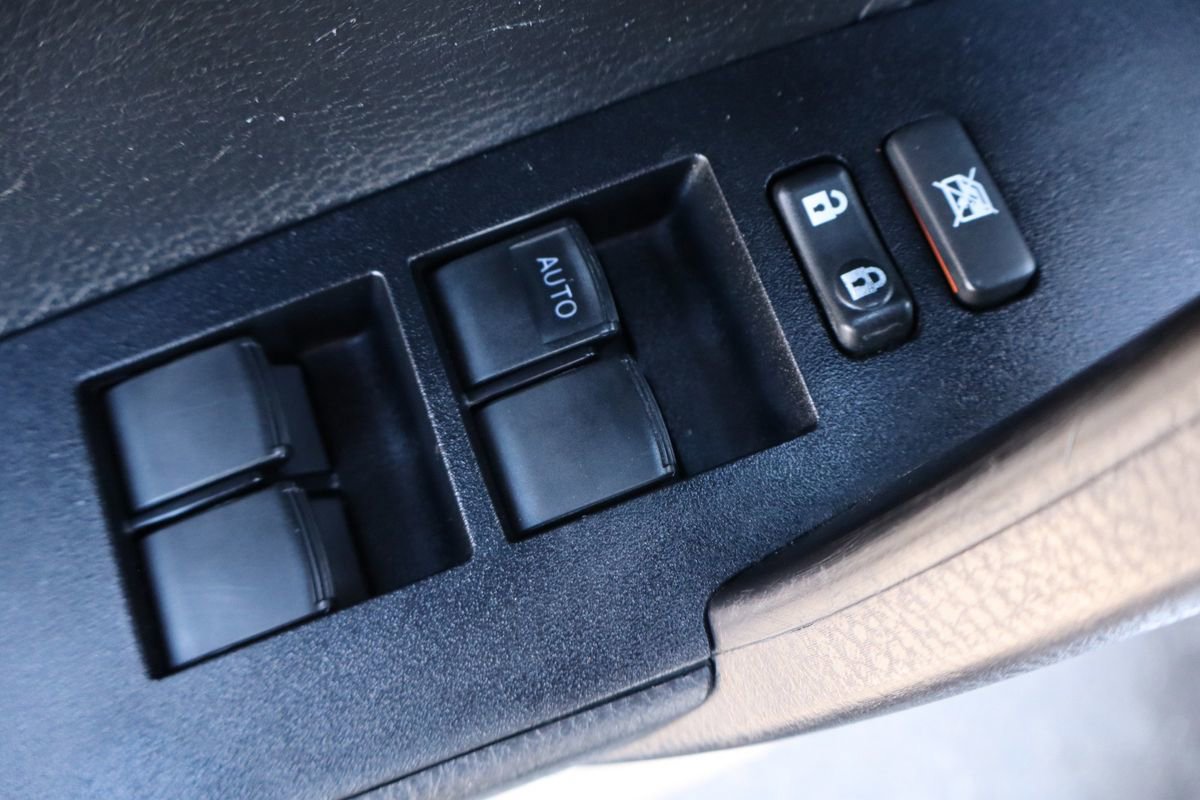 Used 2014 Toyota Corolla L image 27