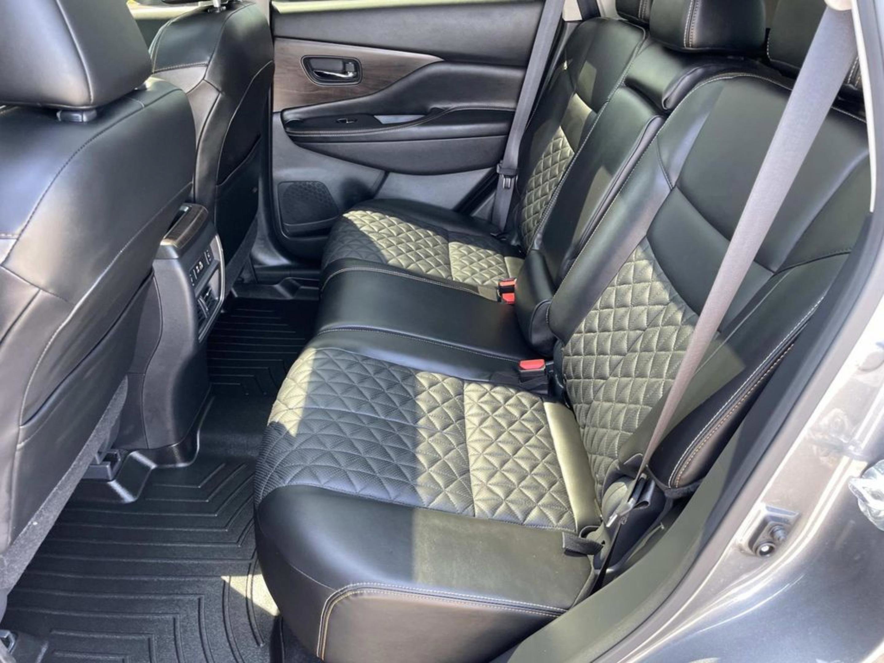 Used 2024 Nissan Murano Platinum w/ Cargo Package FWD image 11