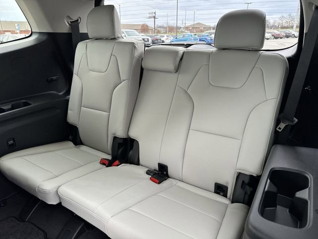 Used 2024 Kia Telluride EX w/ EX Captain's Chair Package FWD image 10