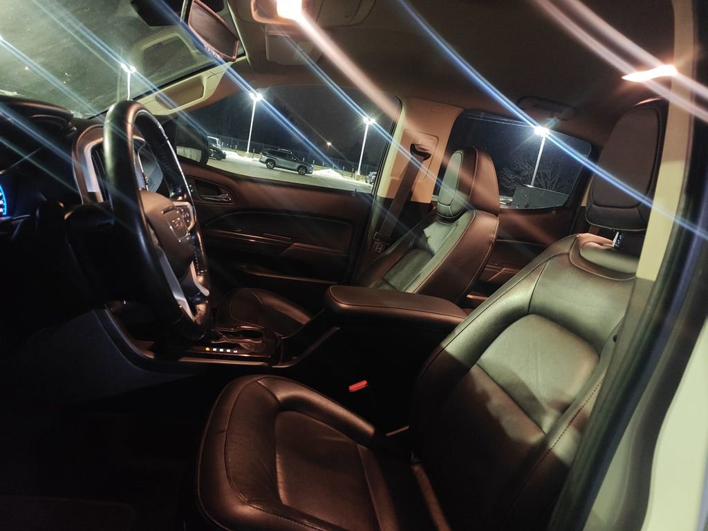 Used 2018 GMC Canyon SLT image 8