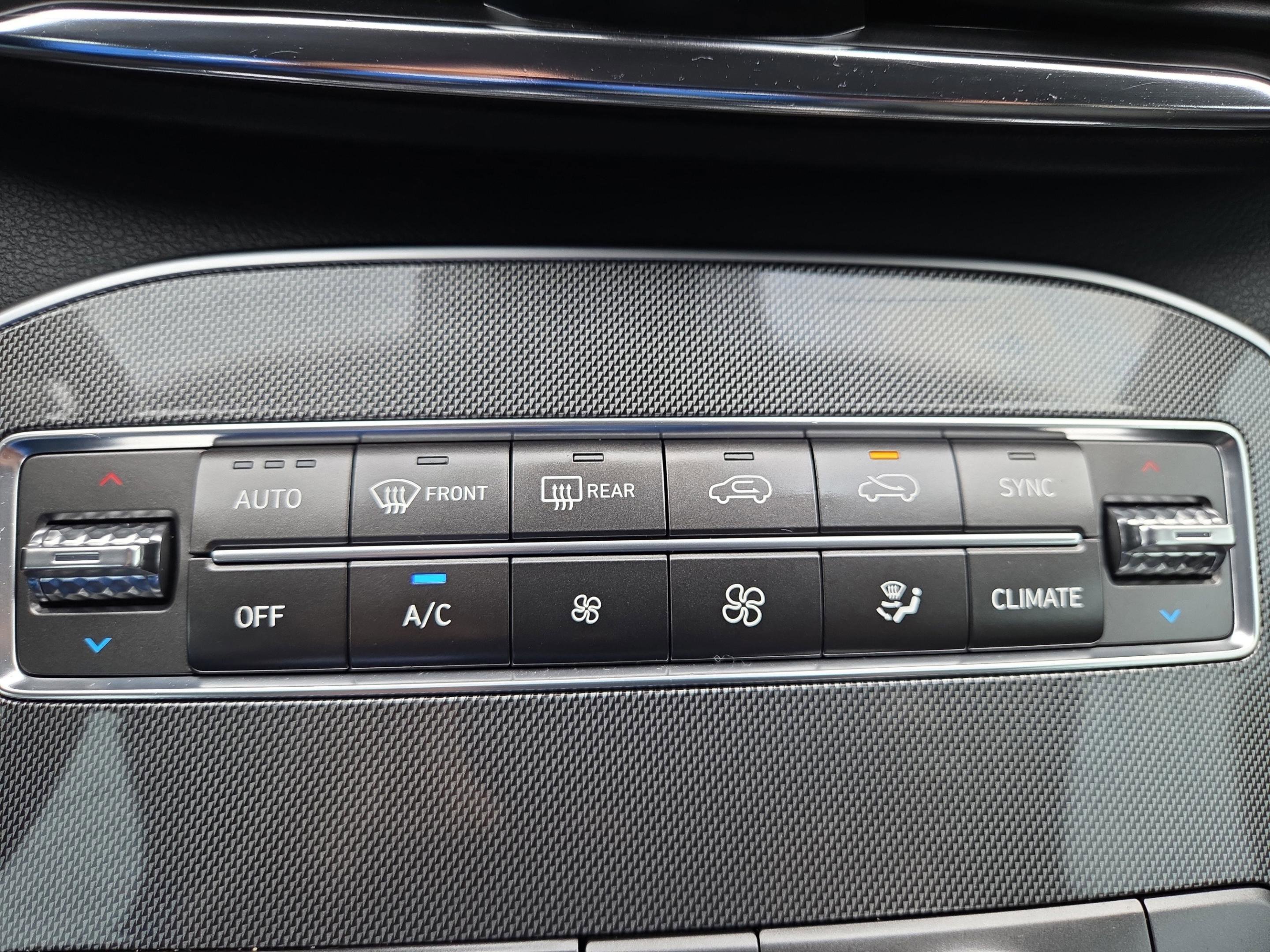 Used 2022 Hyundai Santa Fe SEL w/ Convenience Package AWD/4WD image 21