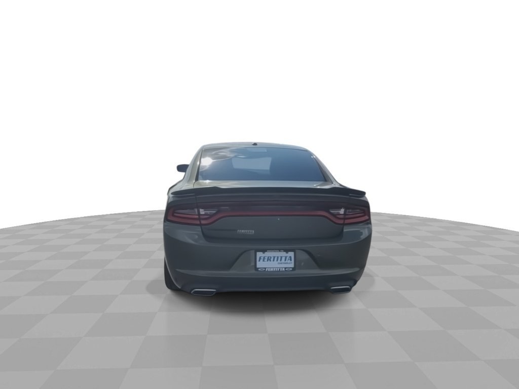 Used 2021 Dodge Charger SXT w/ Blacktop Package RWD image 7