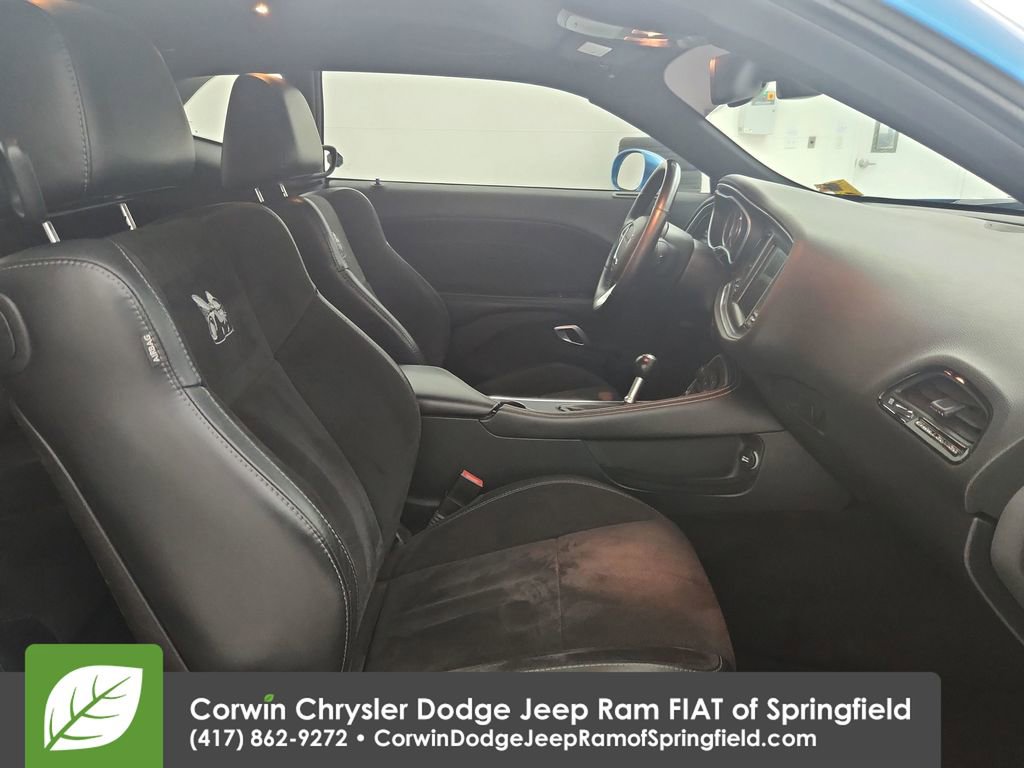 Certified 2016 Dodge Challenger R/T Scat Pack w/ Leather Interior Group RWD image 31