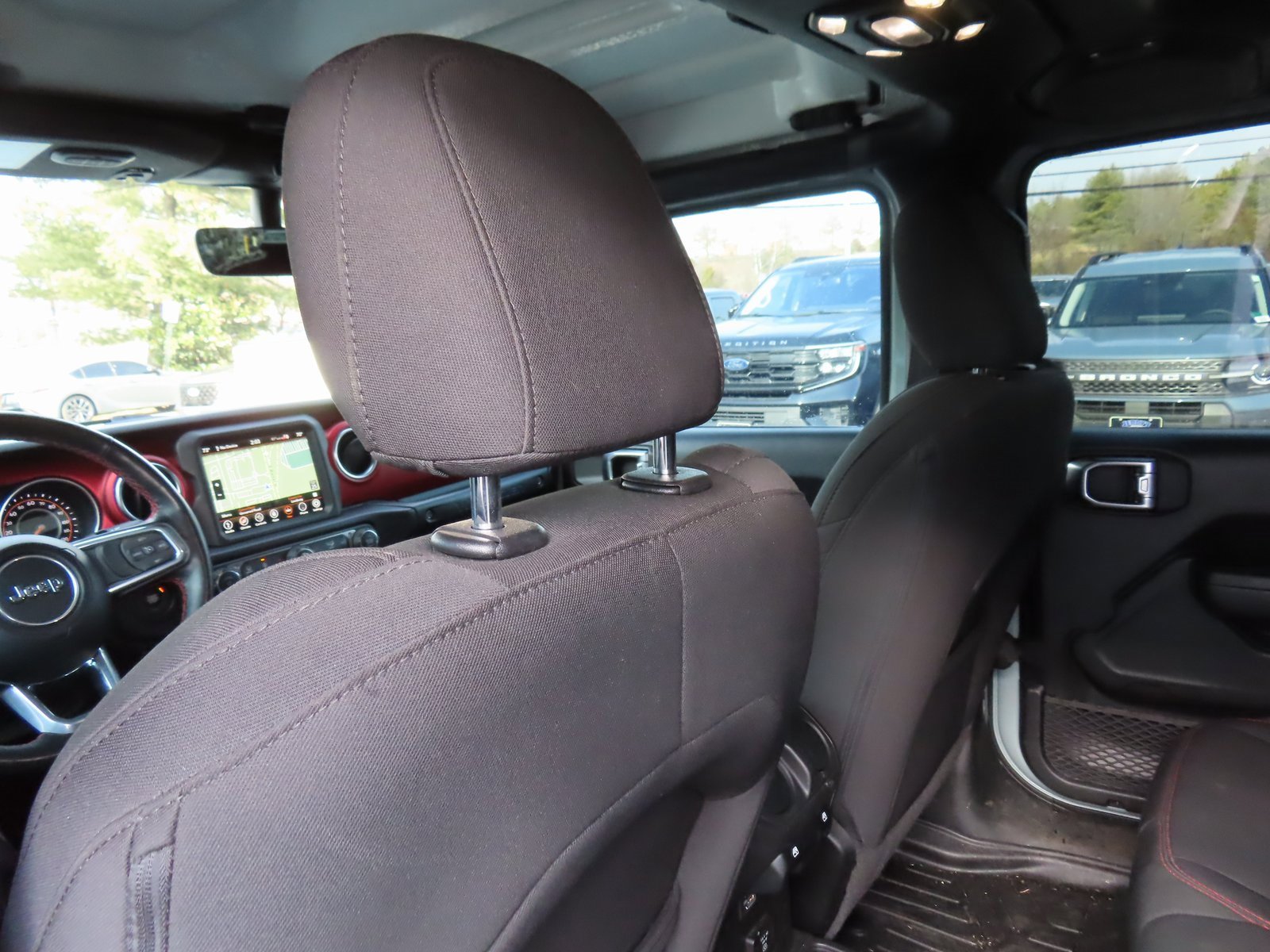 Used 2023 Jeep Wrangler Rubicon w/ Cold Weather Group image 34