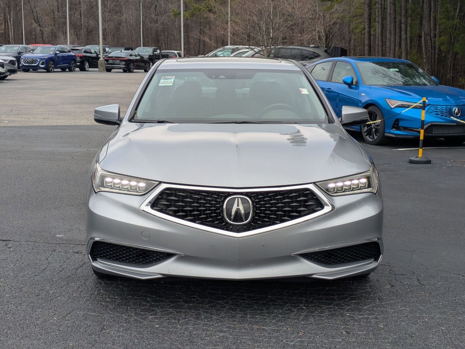 Used 2018 Acura TLX w/ Technology Package image 2