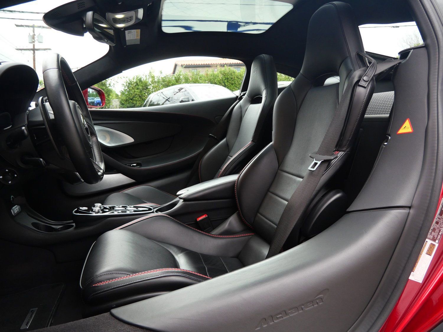 Used 2022 McLaren GT image 23