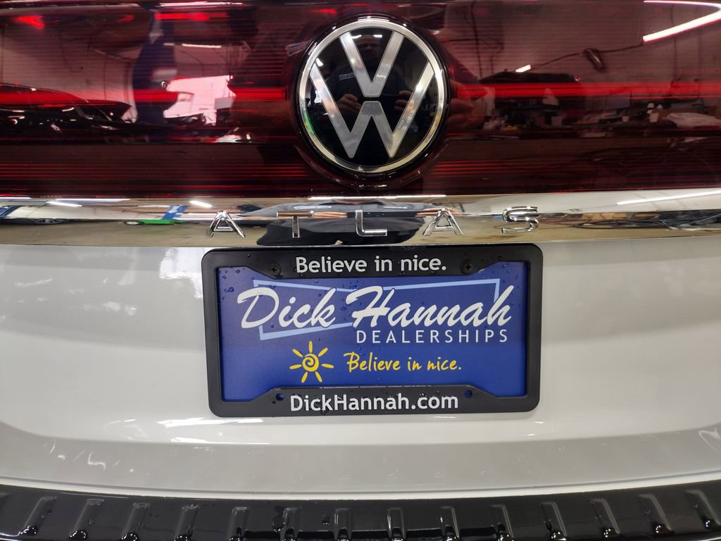 New 2026 Volkswagen Atlas SEL Premium R-Line image 18