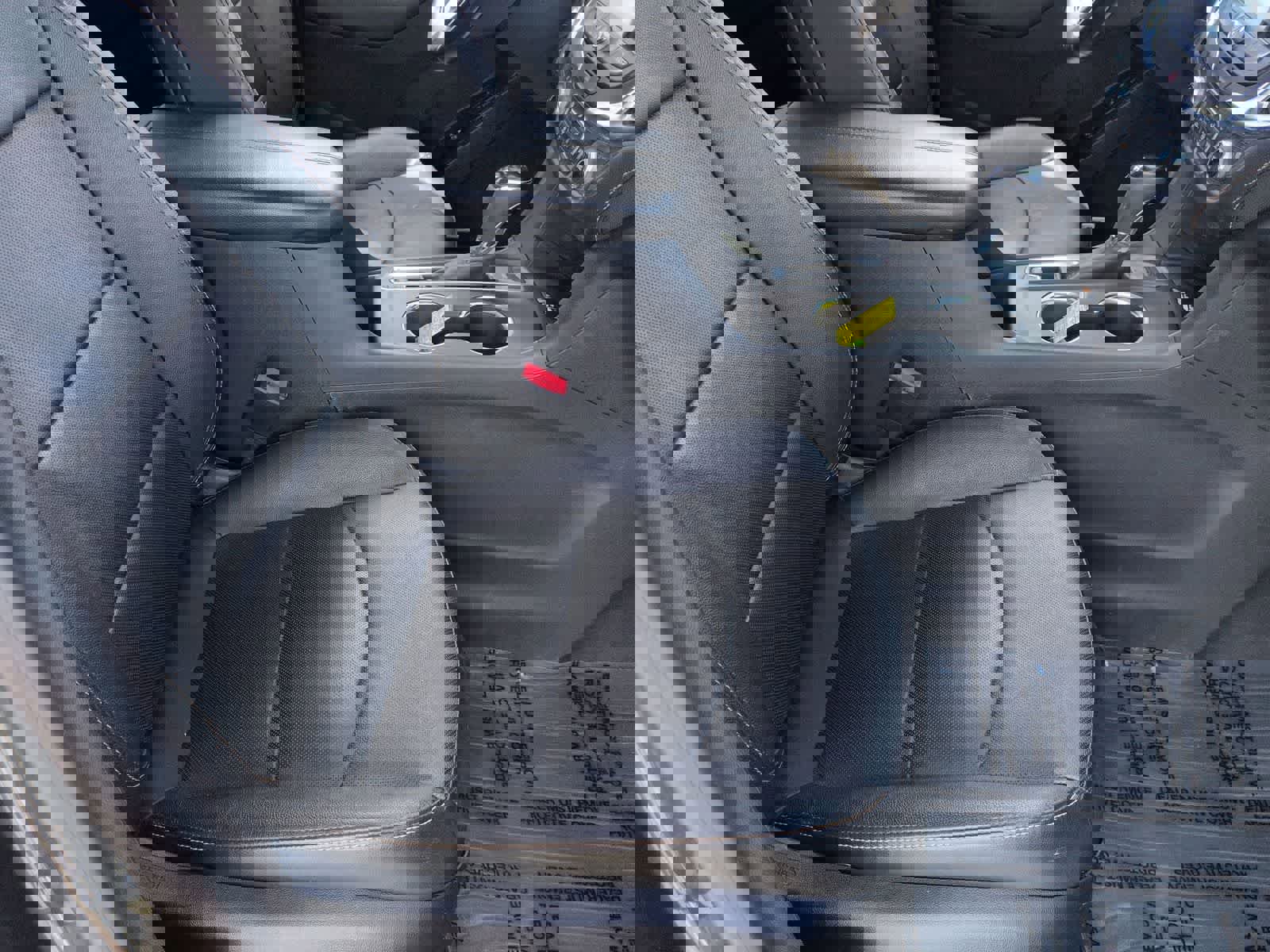 Used 2020 Chevrolet Equinox Premier image 16