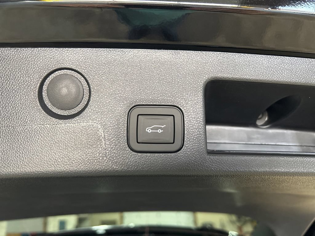 New 2026 GMC Terrain AT4 w/ Convenience Package III AWD/4WD image 19