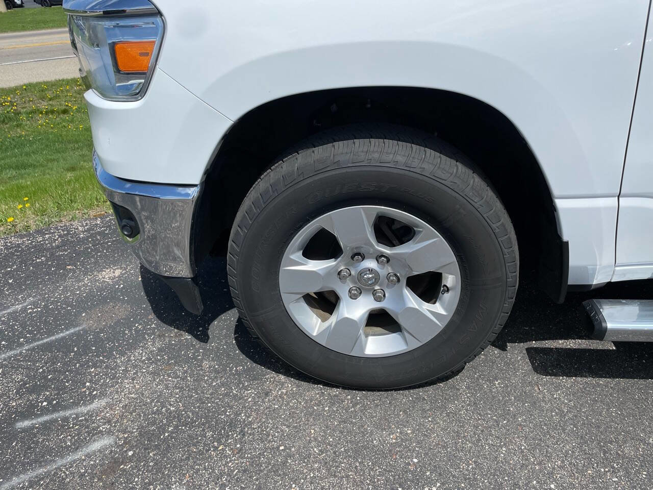 Used 2021 RAM 1500 Big Horn image 3