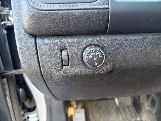 Used 2015 GMC Canyon SLE RWD image 17