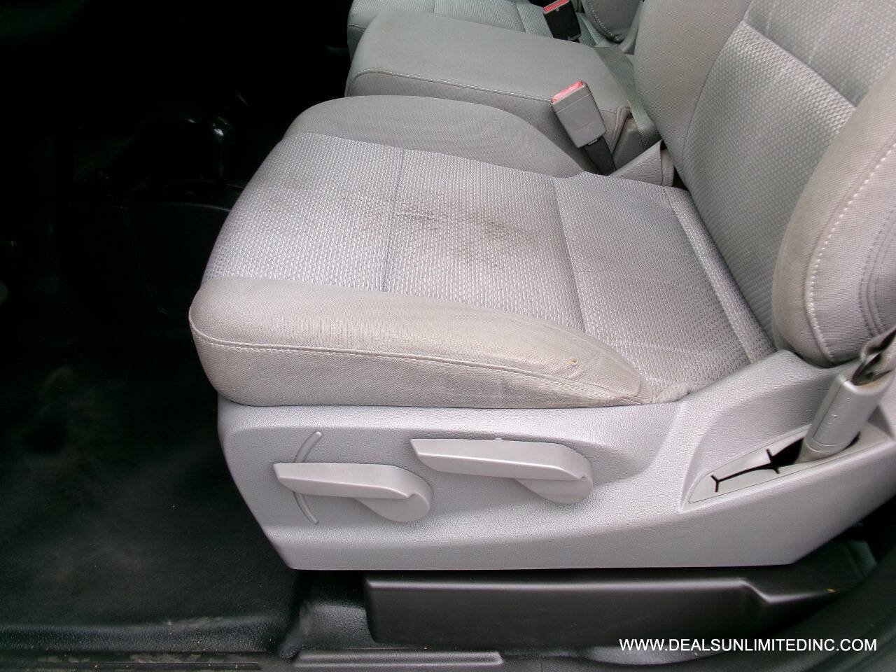 Used 2015 Chevrolet Silverado 1500 W/T AWD/4WD image 7