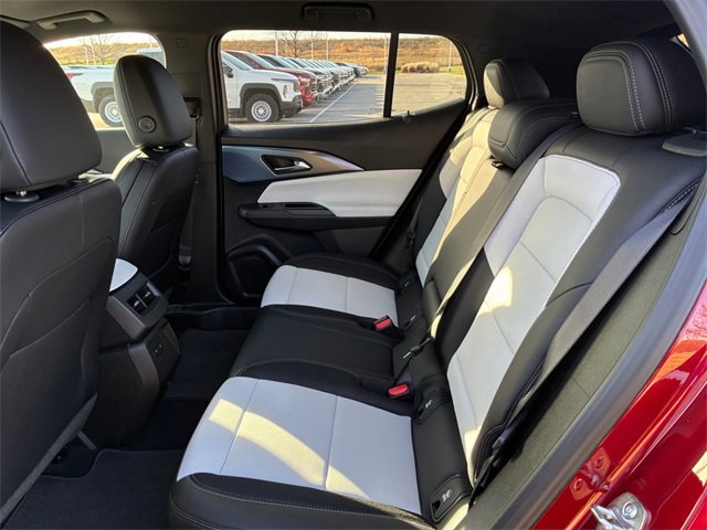 New 2026 Chevrolet Equinox EV LT w/ Convenience Package II image 17