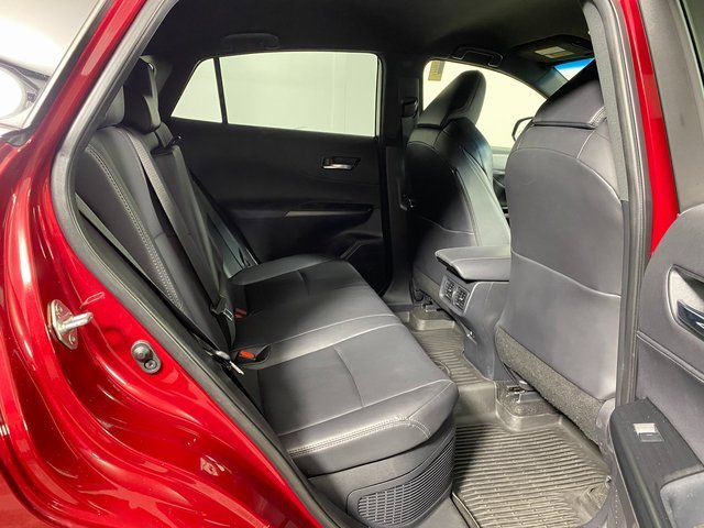 Certified 2022 Toyota Venza XLE image 9