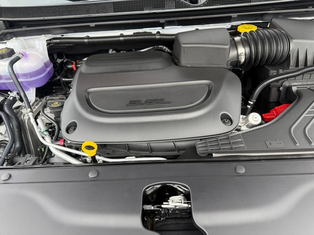 New 2026 Chrysler Pacifica Limited image 22