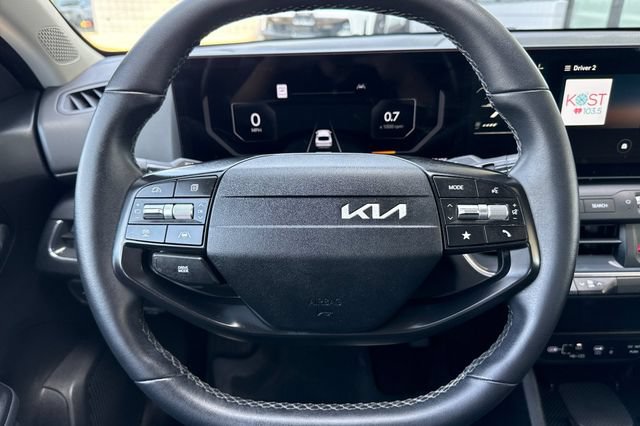 Certified 2025 Kia K4 EX FWD image 28
