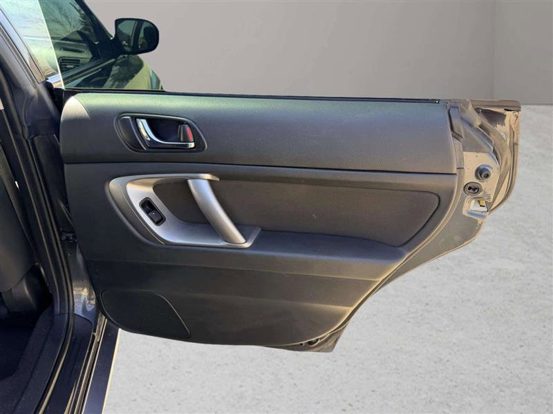 Used 2009 Subaru Outback 2.5i Special Edition w/ Popular Equipment Group 2A image 25