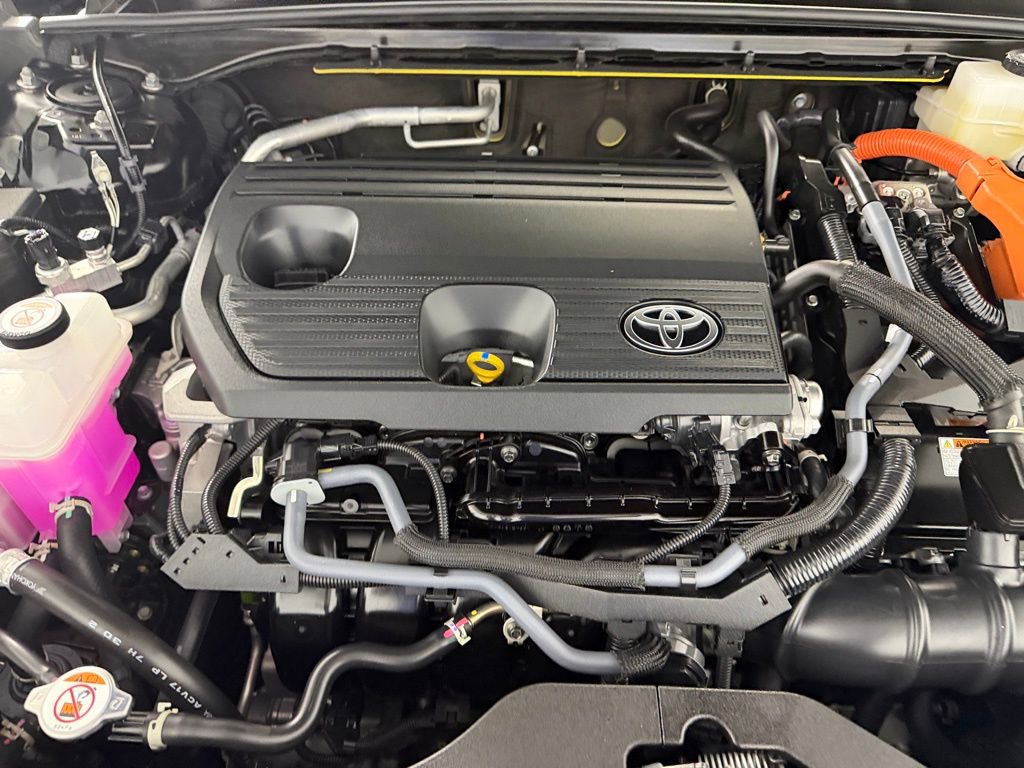 Used 2025 Toyota Crown XLE image 33