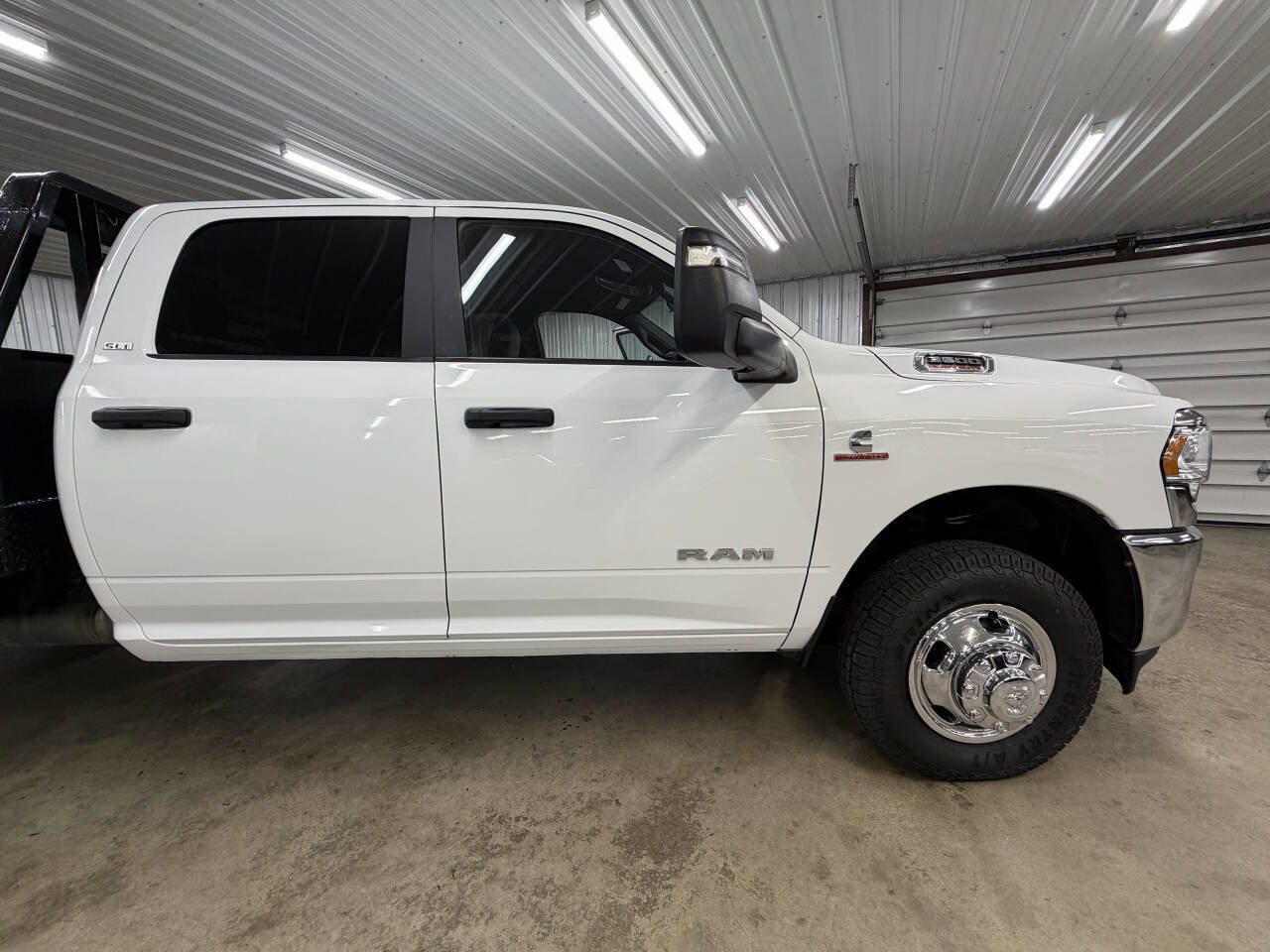 Used 2024 RAM 3500 SLT w/ Quick Order Package 2YG SLT image 17