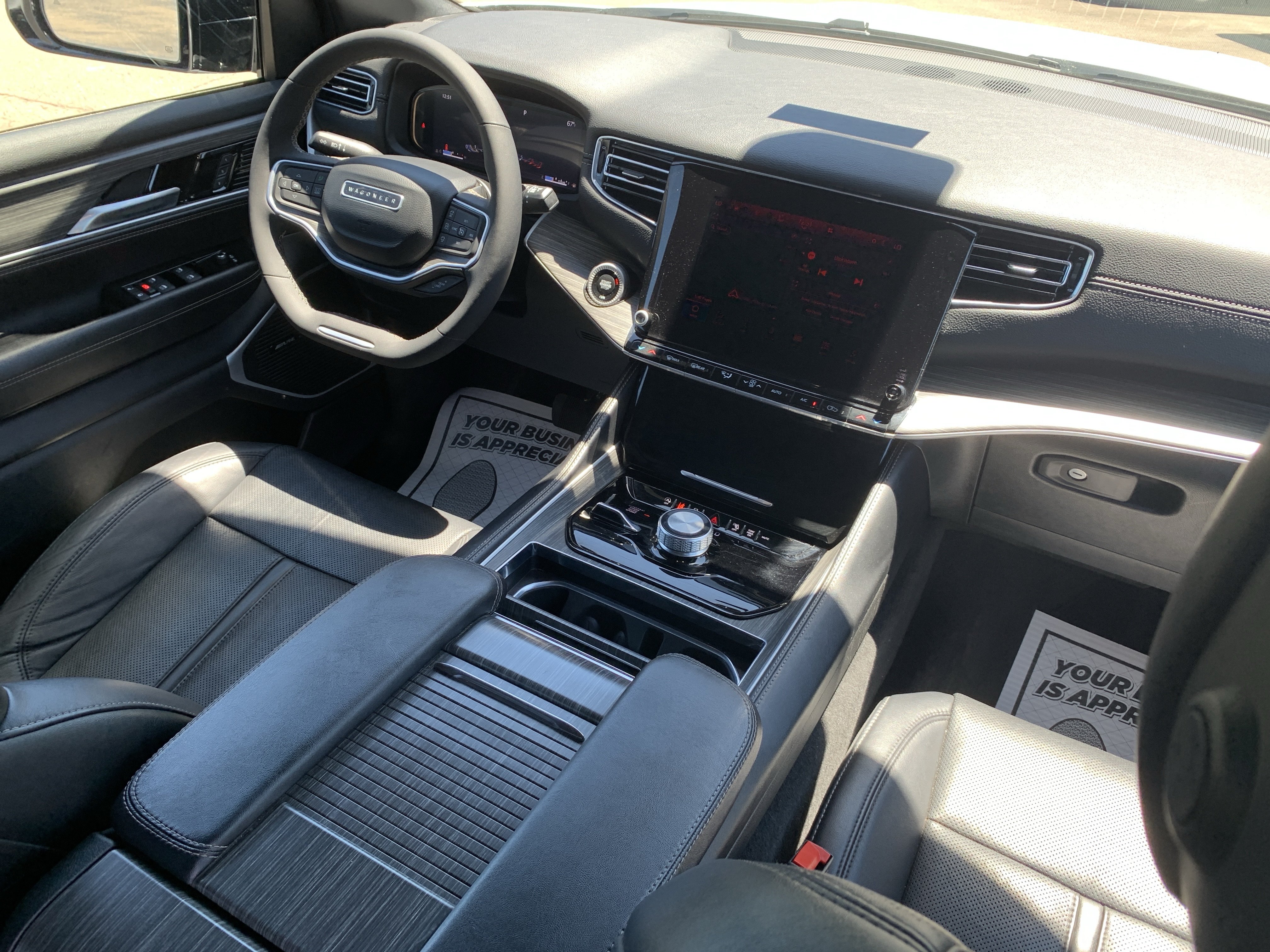 Used 2024 Jeep Wagoneer Series II AWD/4WD image 47