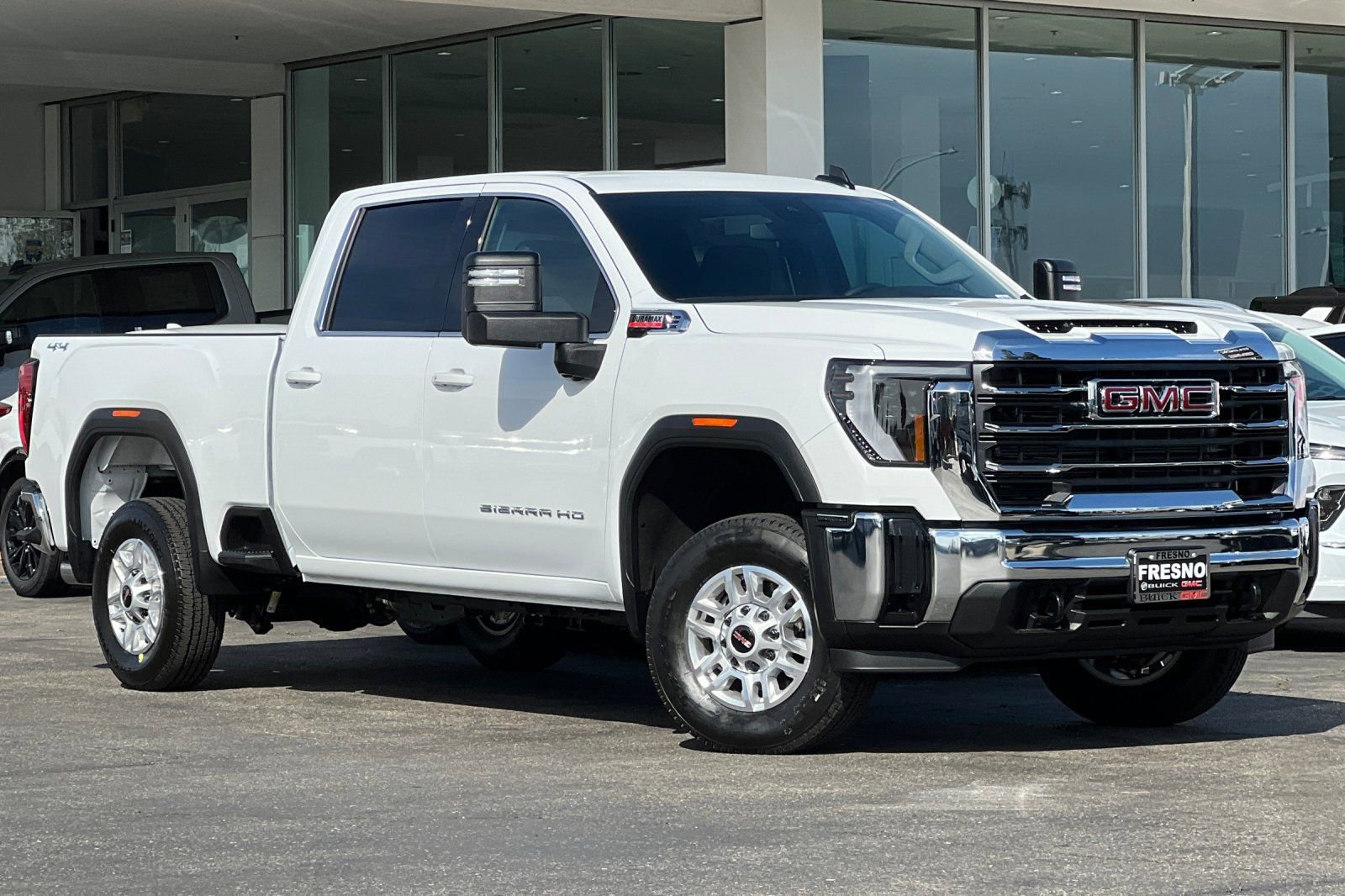 New 2026 GMC Sierra 2500 SLE image 2
