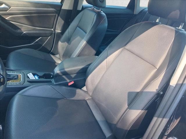 Used 2019 Volkswagen Jetta SEL w/ Cold Weather Package image 14