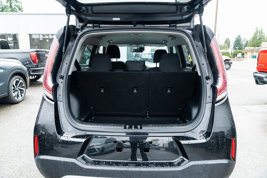 Used 2024 Kia Soul LX w/ Option Group 015 image 7