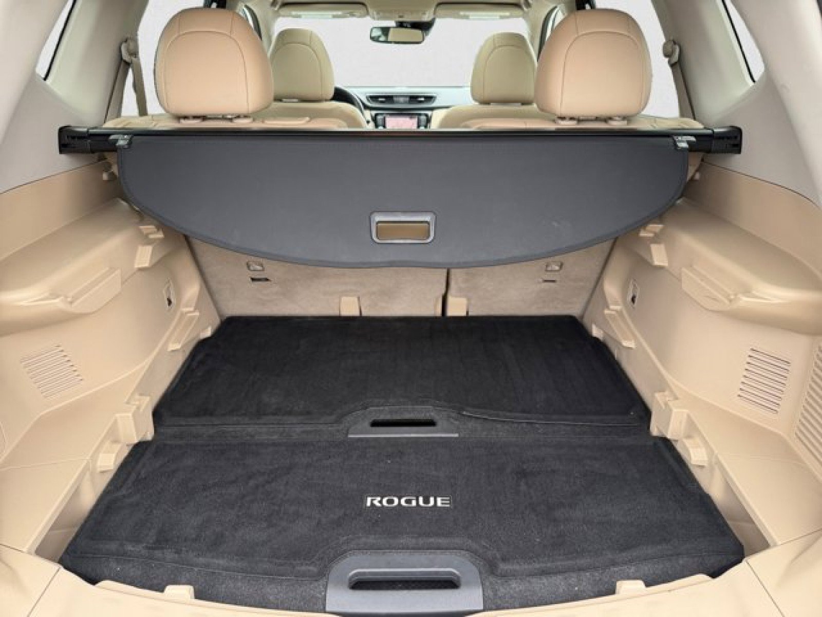 Used 2020 Nissan Rogue SL w/ Premium Package image 19