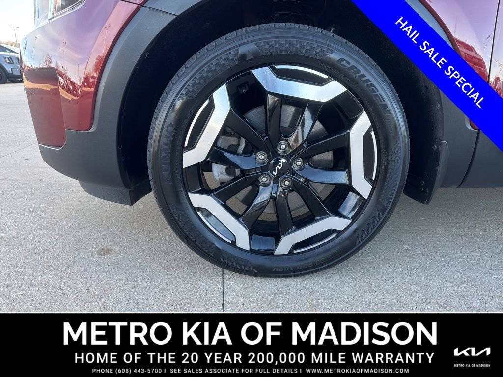 Used 2024 Kia Telluride S w/ S Sunroof Package FWD image 9