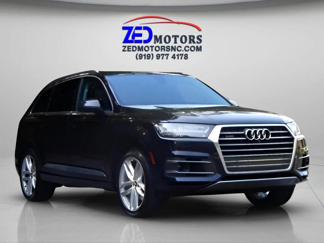 Used 2017 Audi Q7 3.0T Prestige image 3
