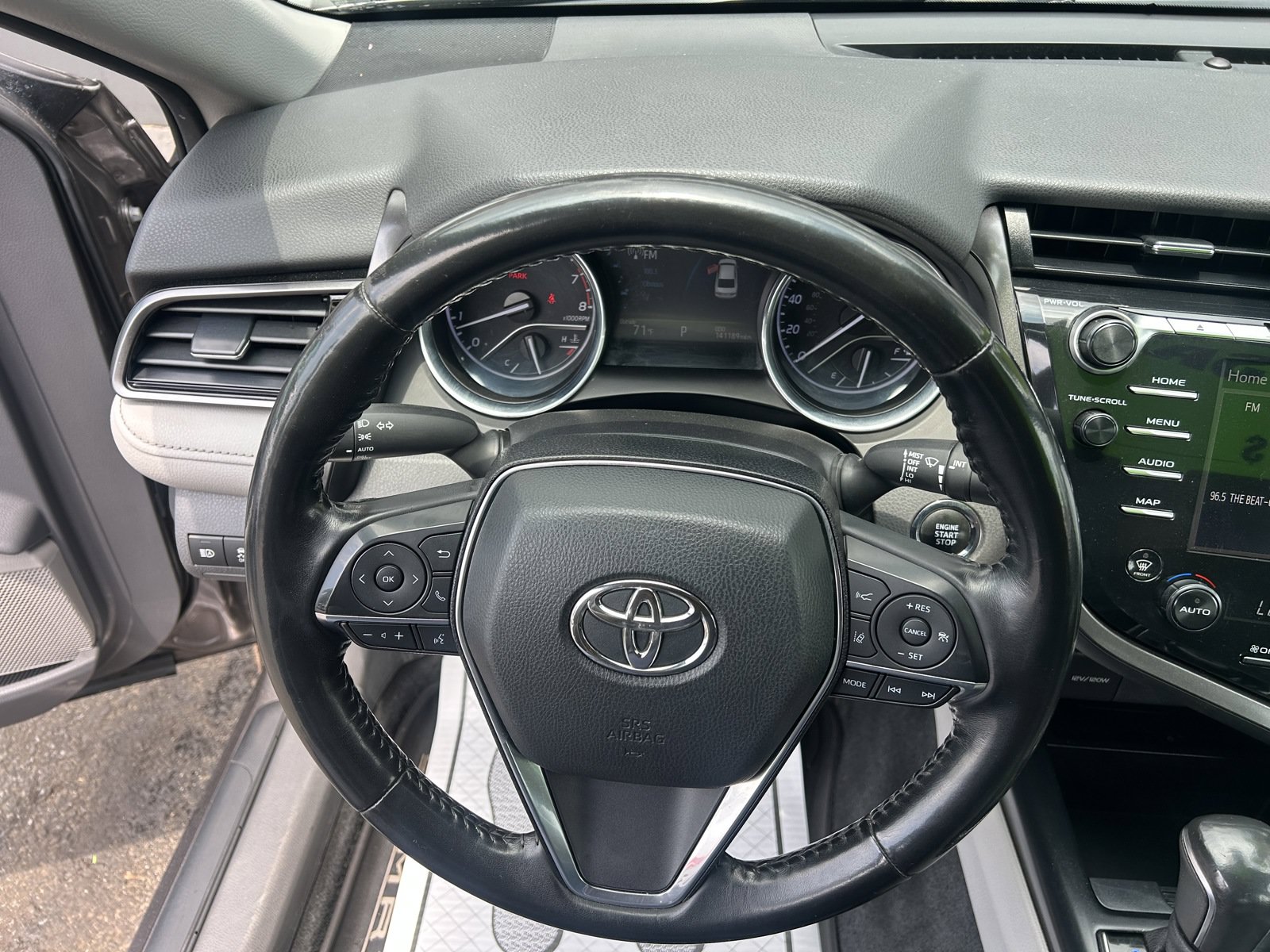 Used 2020 Toyota Camry XLE AWD/4WD image 11