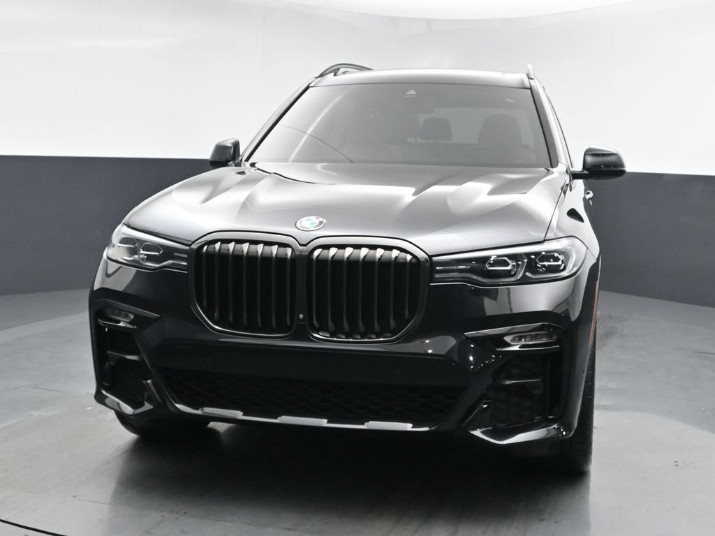 Used 2022 BMW X7 xDrive40i w/ M Sport Package AWD/4WD image 19