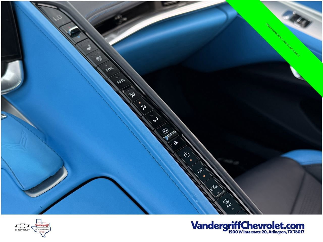Used 2020 Chevrolet Corvette Stingray Premium Cpe w/ 3LT Preferred Equipment Group RWD image 17