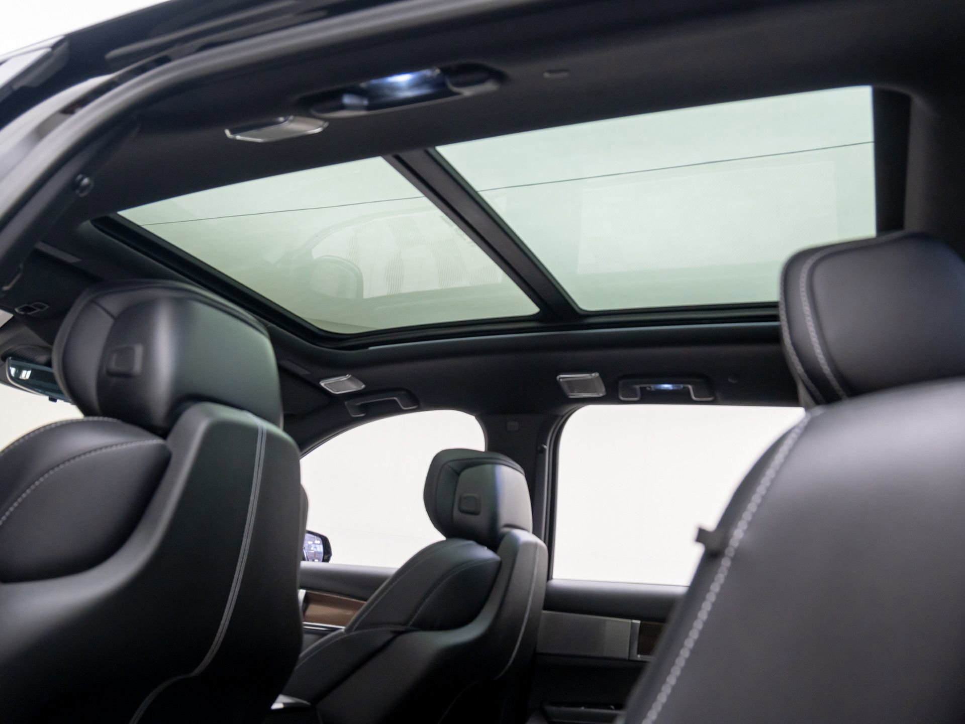 New 2026 Cadillac Vistiq Sport w/ LPO, Floor Liner Package image 16