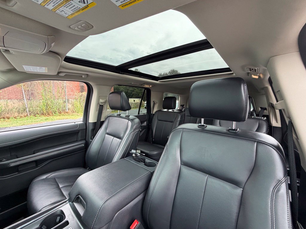 Used 2024 Ford Expedition XLT AWD/4WD image 19