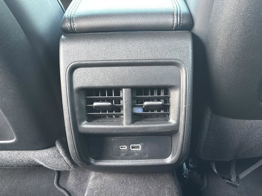 Used 2024 Cadillac XT4 Premium Luxury image 39